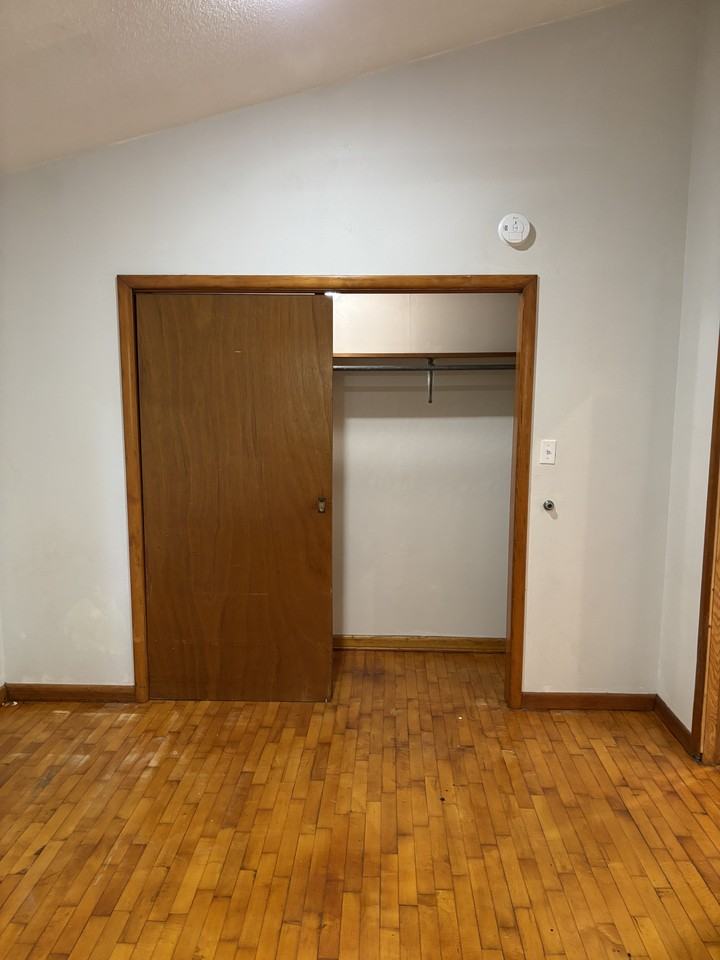 443 2 Mile Avenue #B - Photo 3 of 8