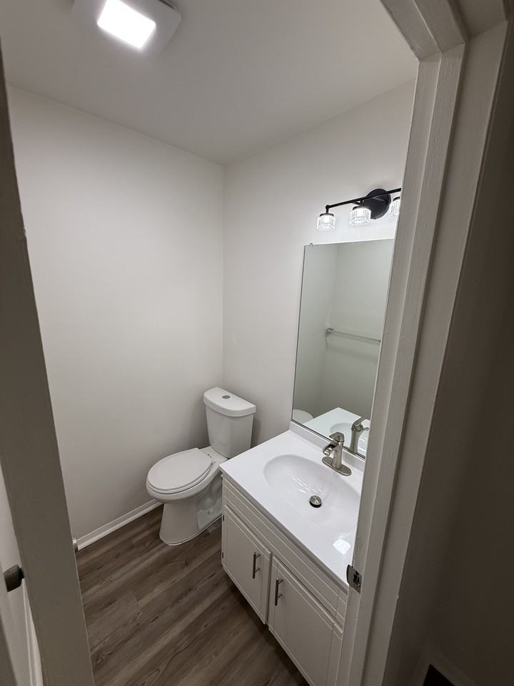 2235 Shadow Valley Rd #E - Photo 6 of 15