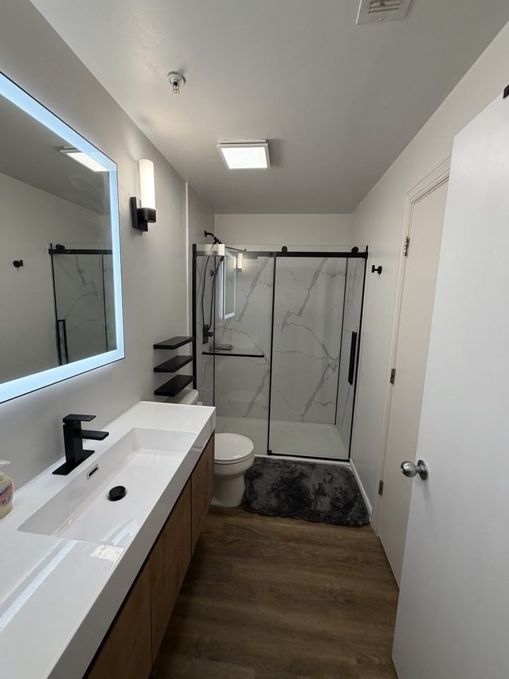 411 W Washington St #1 - Photo 4 of 14