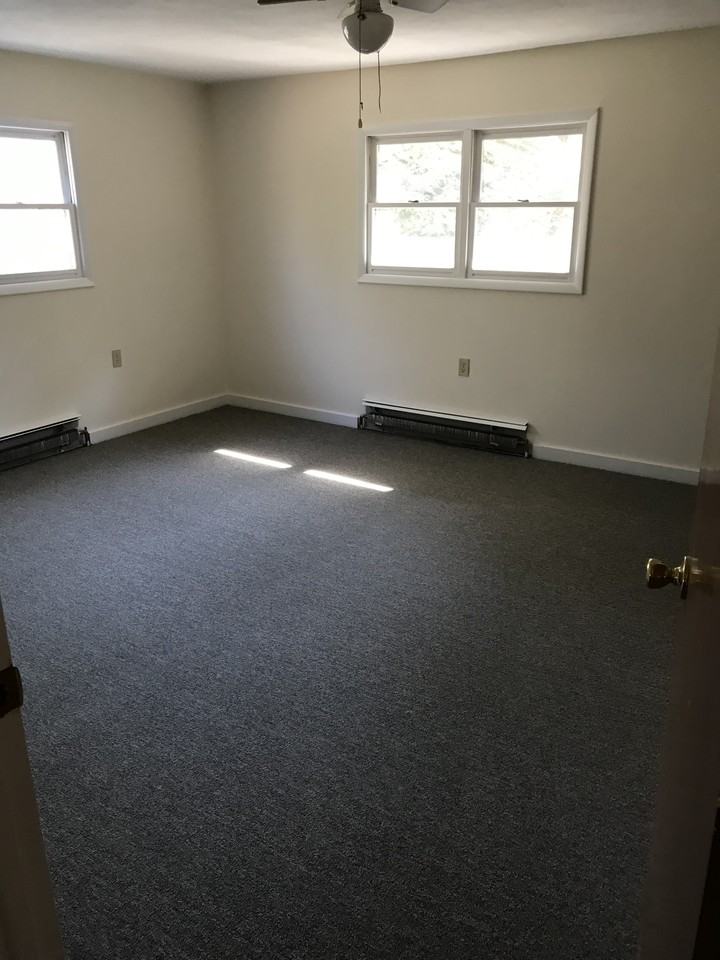 1285 Taft Ave #B - Photo 5 of 11