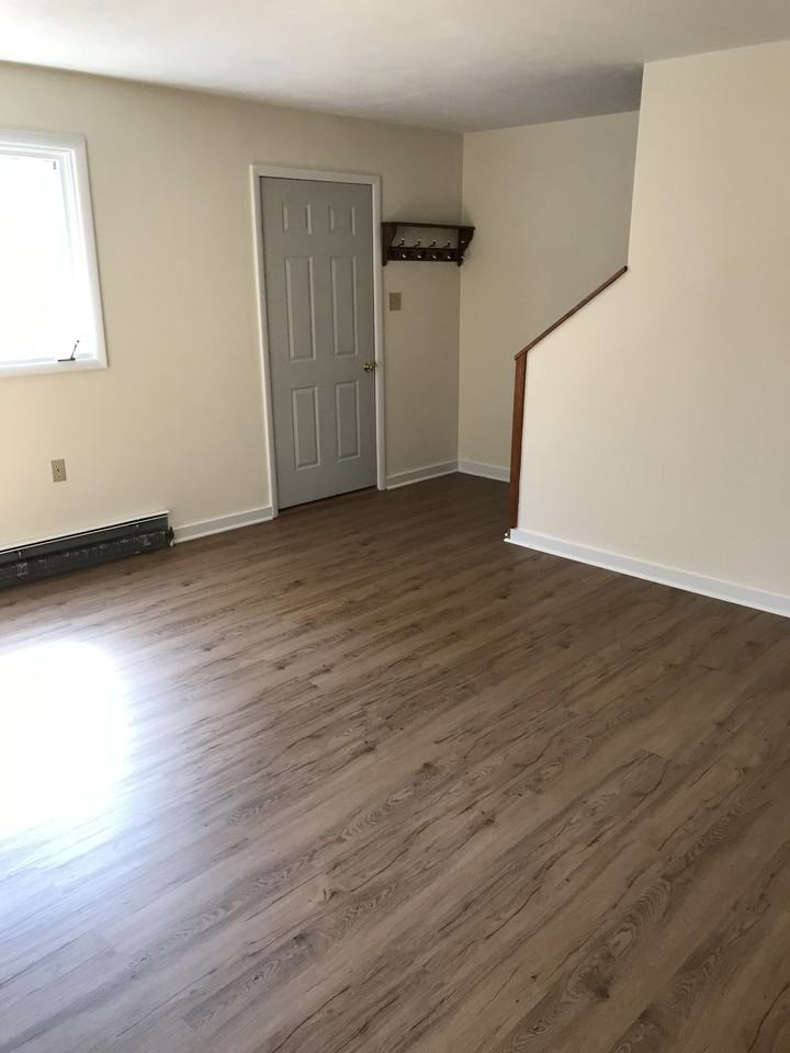 1285 Taft Ave #B - Photo 6 of 11