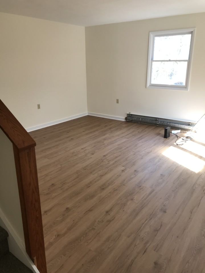 1285 Taft Ave #B - Photo 7 of 11