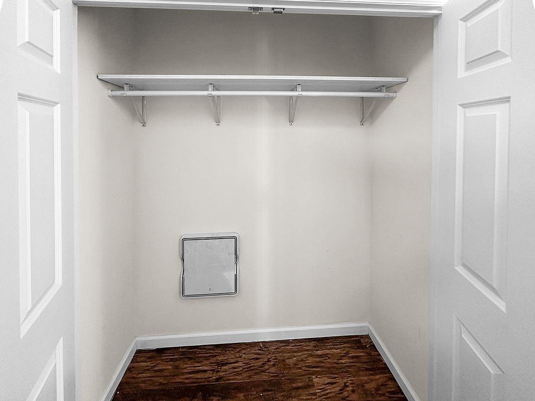 3168 Villa Ave #2C - Photo 4 of 6