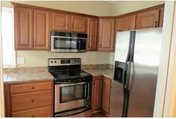 10 Charleston Ct - Photo 2 of 7