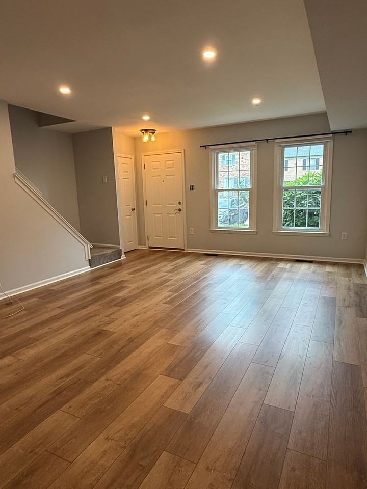 97 Providence Ave - Photo 7 of 28