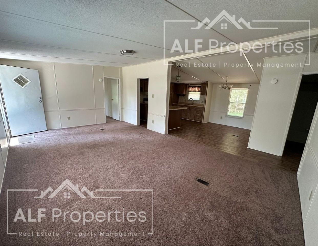 368 Plantation Dr - Photo 2 of 15