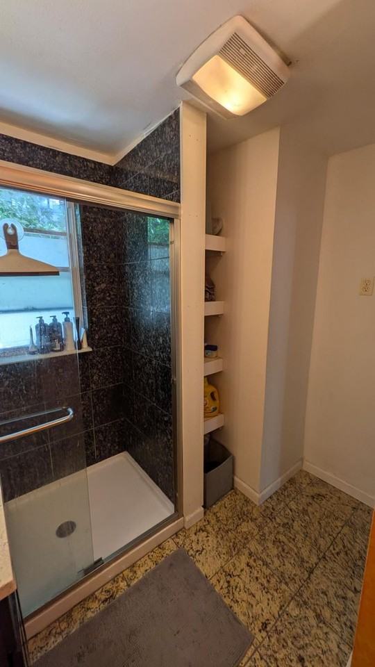 44 Bristol St - Photo 6 of 8
