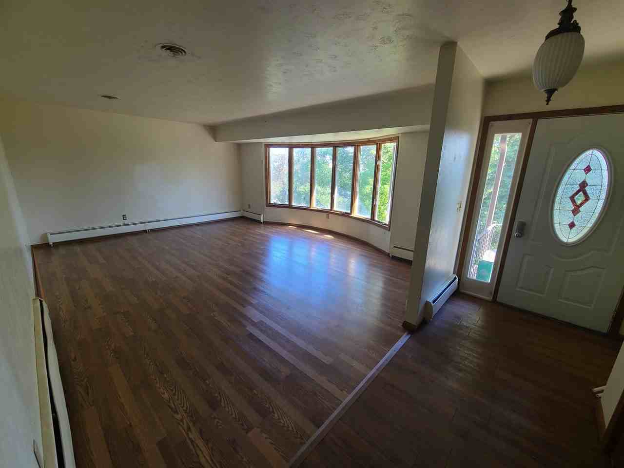 1204 9th St Nw #A - Photo 5 of 26