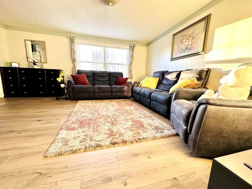 102 Charles St #B - Photo 6 of 13