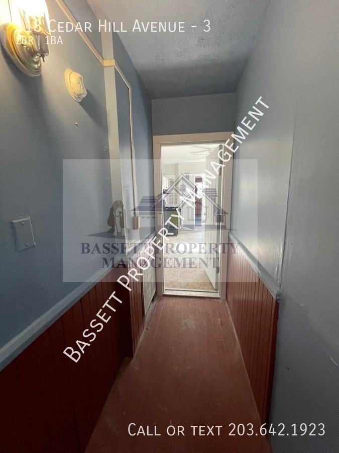 118 Cedar Hill Ave - Photo 2 of 8