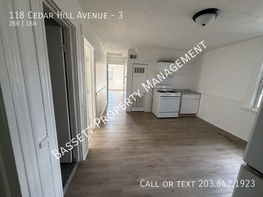118 Cedar Hill Ave - Photo 4 of 8