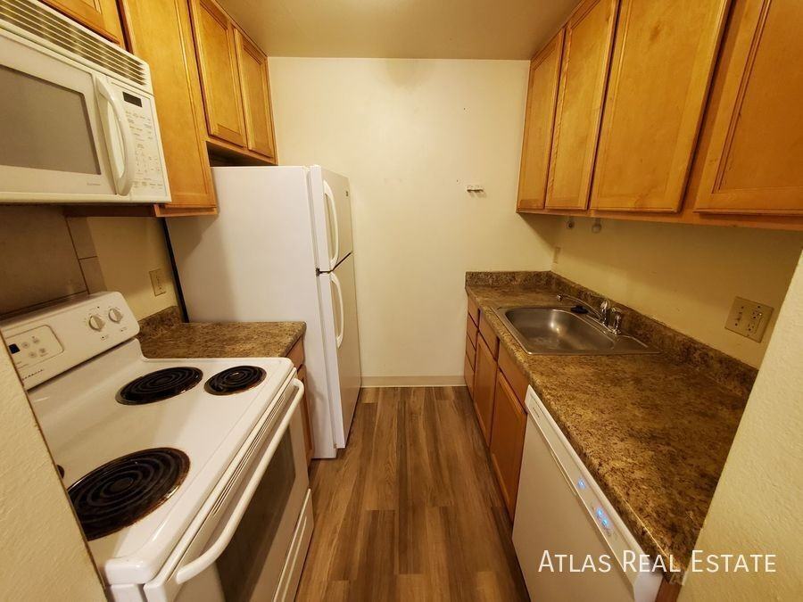 207 Mathews St #16 - Photo 6 of 12