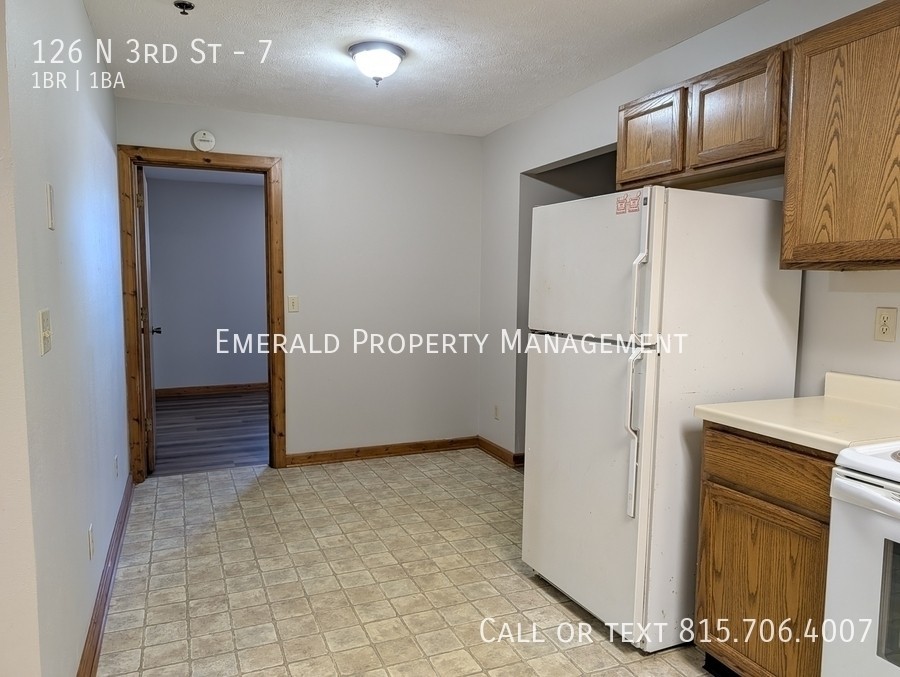 126 N 3rd St #7 - Photo 5 of 9