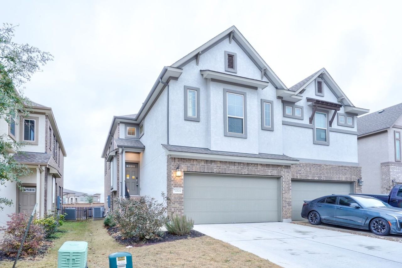 2212 Dillon Pond Ln #A - Photo 2 of 39