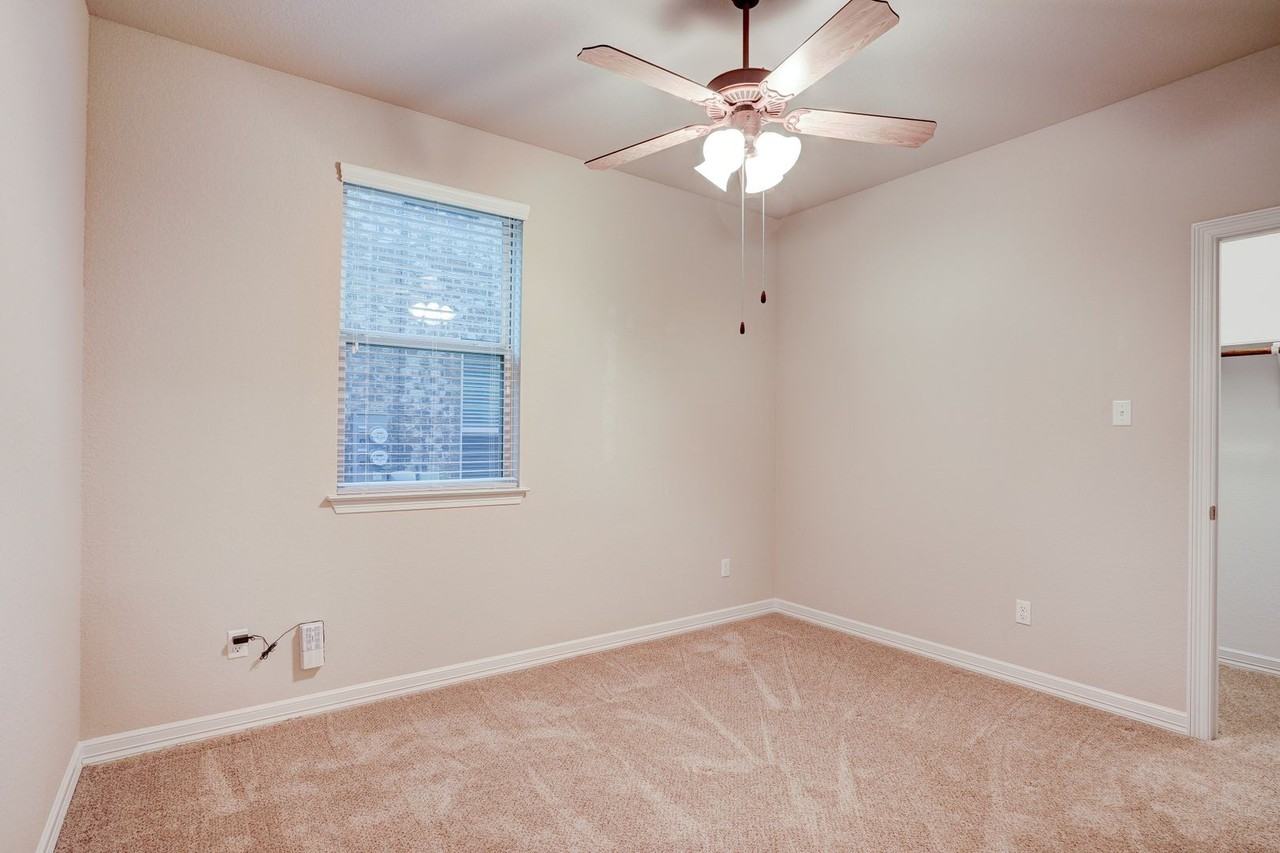 2212 Dillon Pond Ln #A - Photo 6 of 39