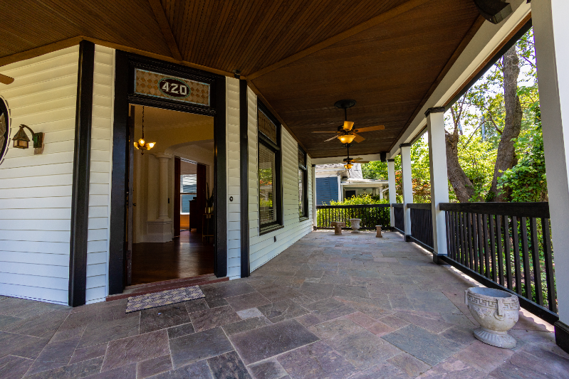 652 Boulevard Se #A - Photo 4 of 29
