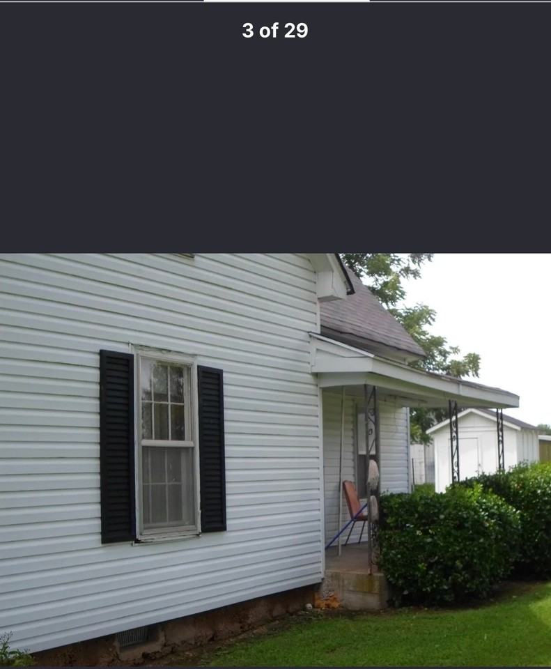 1381 W Gooch Rd - Photo 4 of 19
