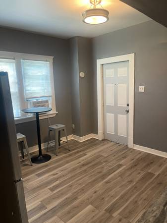 9202 Edmunds Ave - Photo 7 of 12