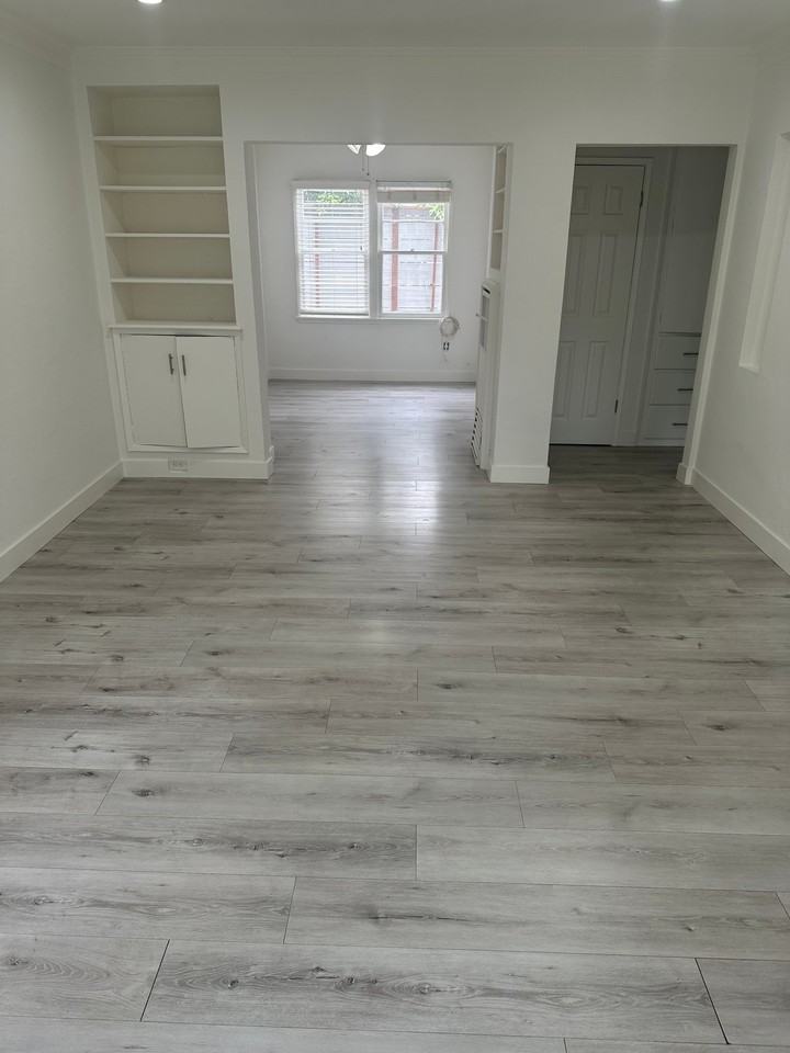 7735 Hollywood Blvd #5 - Photo 2 of 12