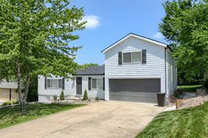 featured image of 7105 N Walnut St