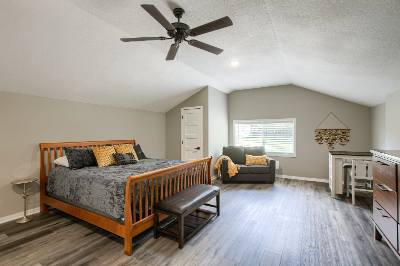 7105 N Walnut St - Photo 5 of 29