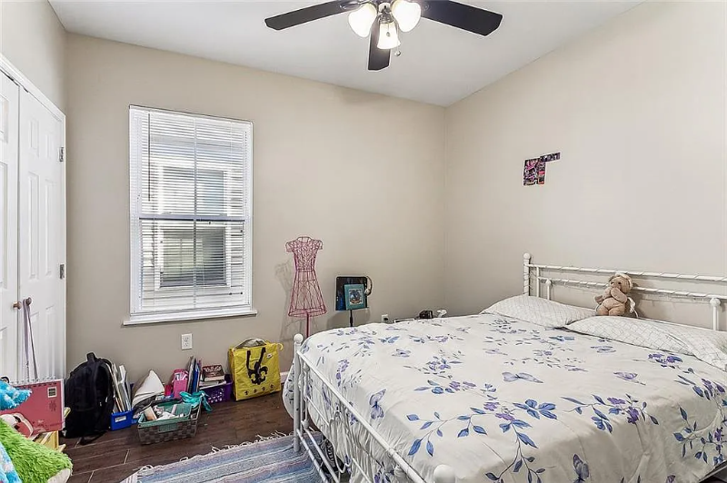 2755 Banks St #A - Photo 5 of 9