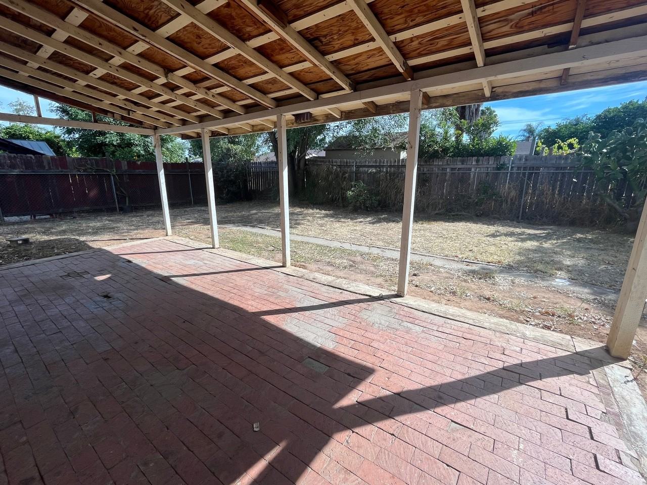 909 Fern St - Photo 7 of 7