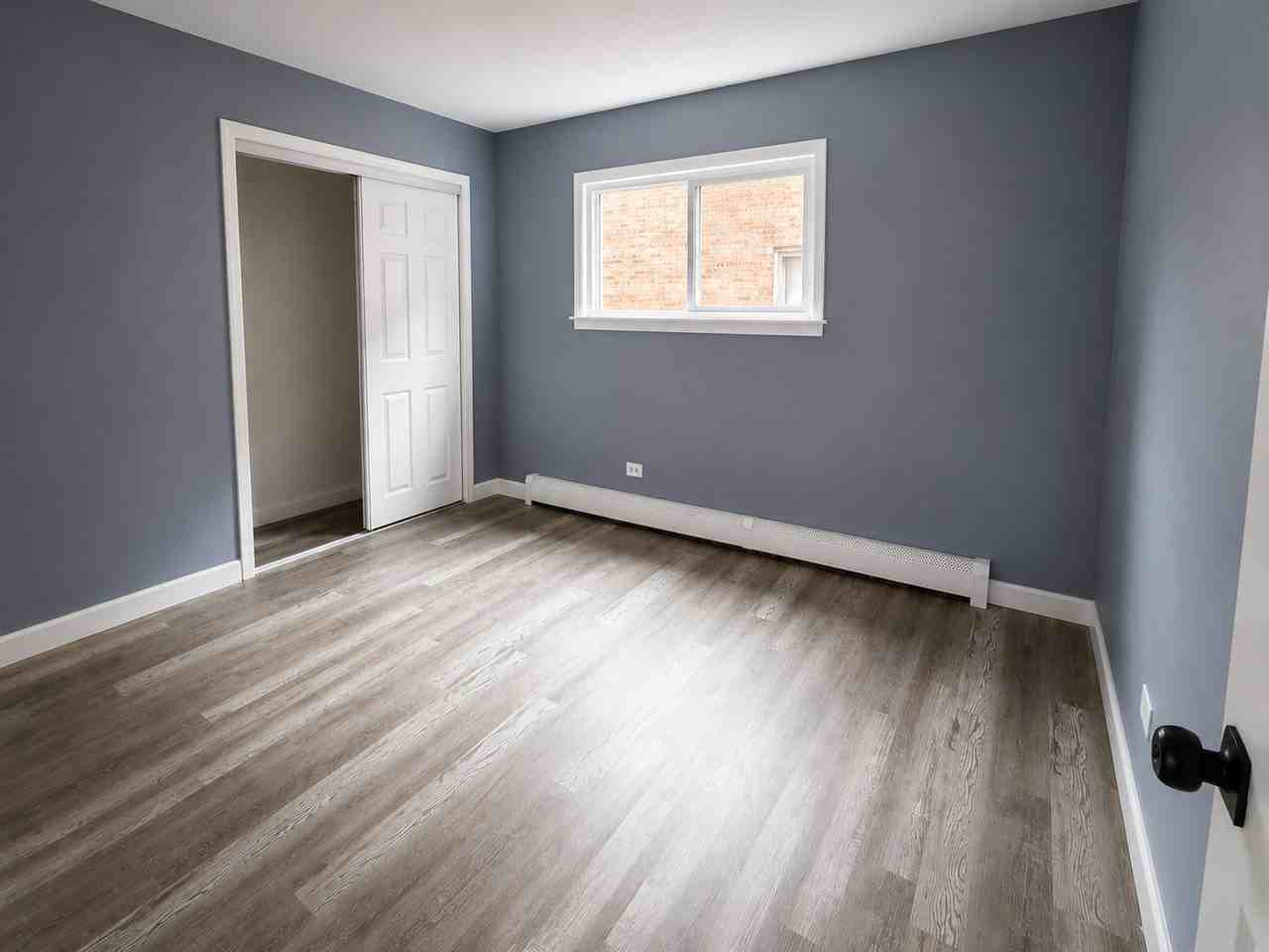 1011 S 13th Ave #1 - Photo 2 of 7