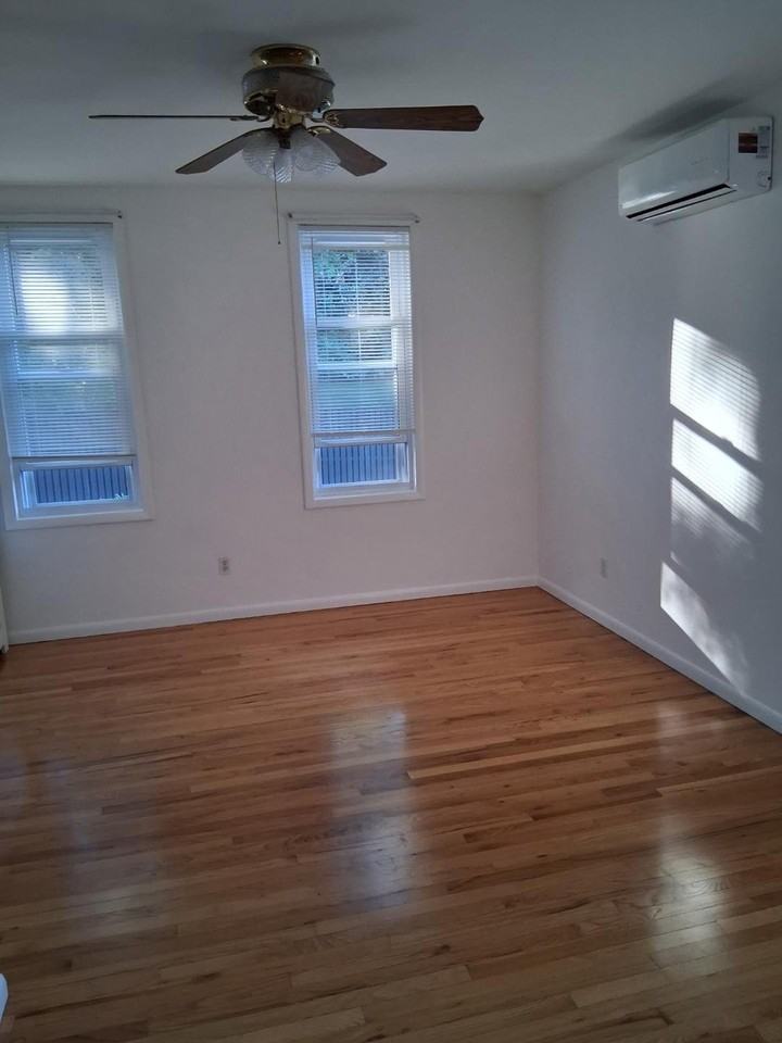 158 Franklin St #1 - Photo 6 of 12