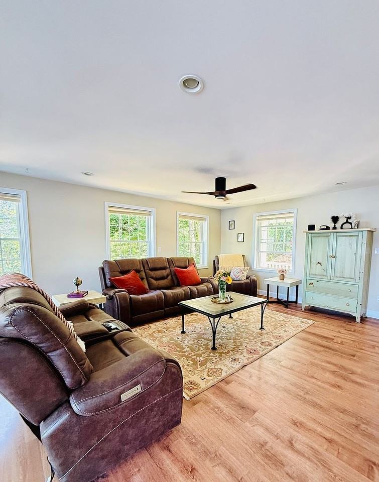 167 Camelot Shore Dr - Photo 2 of 16