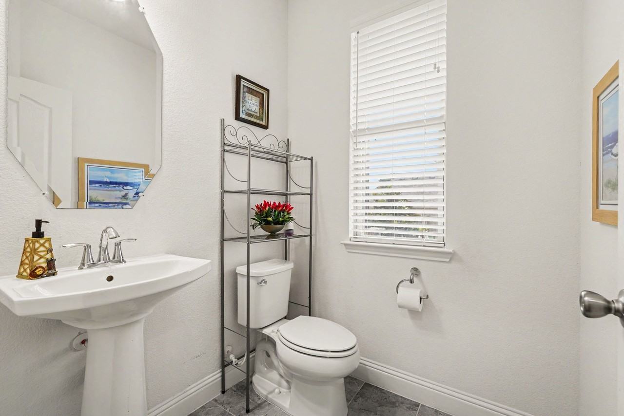 8170 Rabbit Dr - Photo 5 of 20
