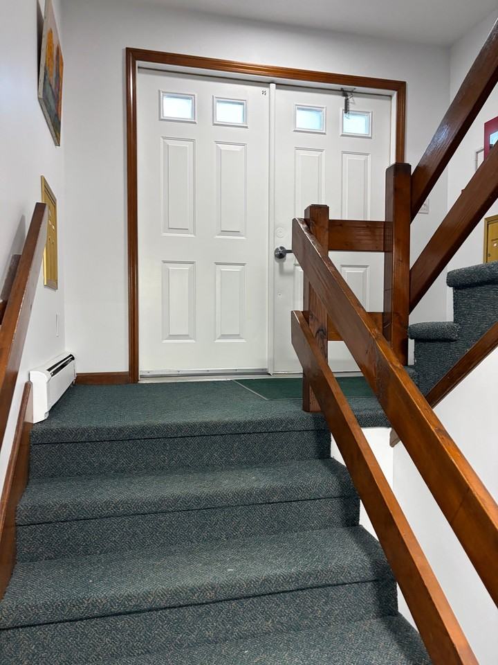 173 Bailey St #1R - Photo 2 of 11