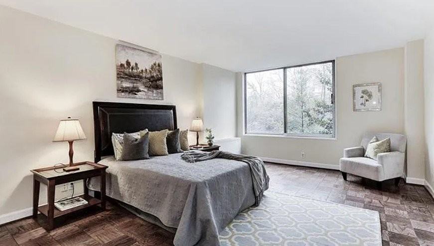 4100 Cathedral Ave Nw - Photo 5 of 13
