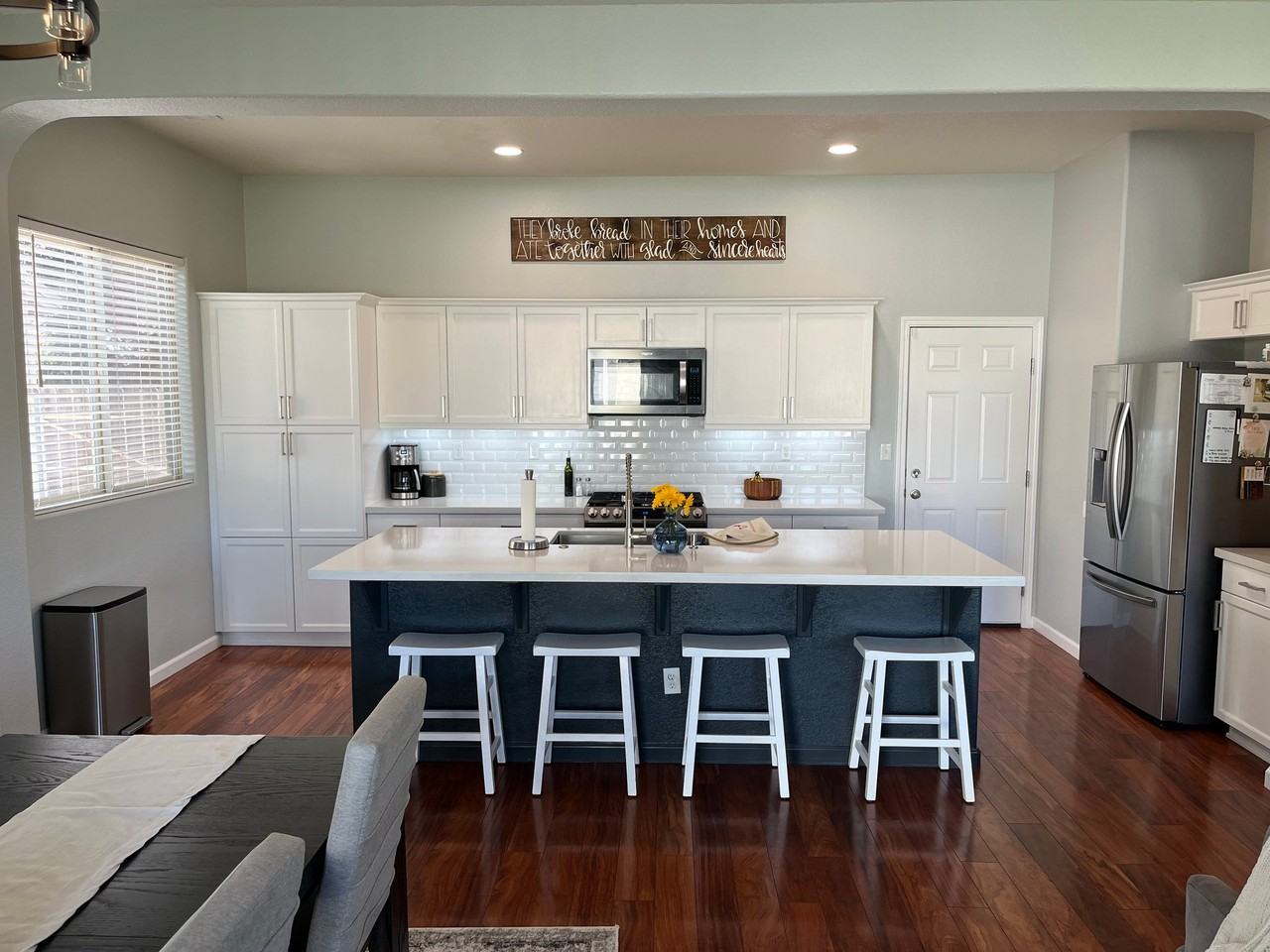 645 W Fremont Ave - Photo 4 of 24