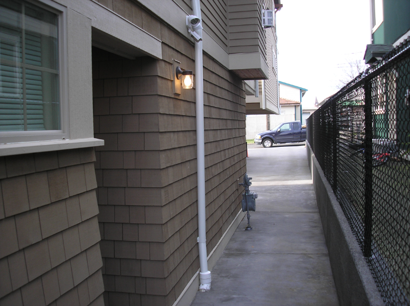 532 24th Ave S #B - Photo 4 of 32