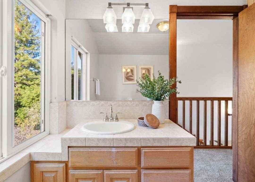 555 Bohnen Rd - Photo 7 of 20
