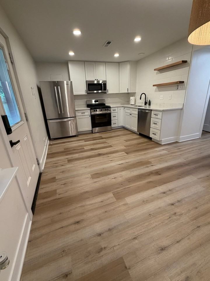 2250 Jules St - Photo 4 of 20