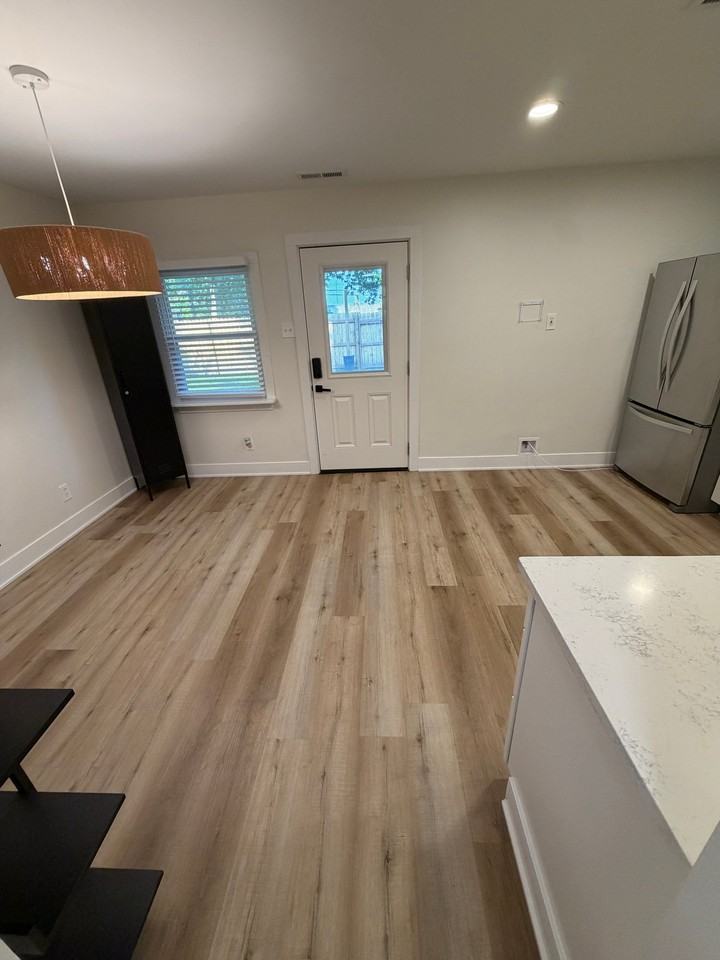 2250 Jules St - Photo 6 of 20