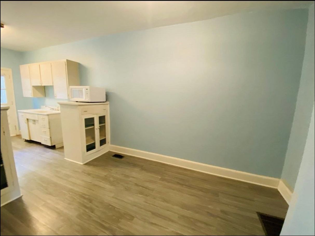 331 S Woodrow St #1 - Photo 6 of 12