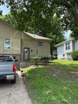 304 Ne Independence Ave #B - Photo 1 of 1
