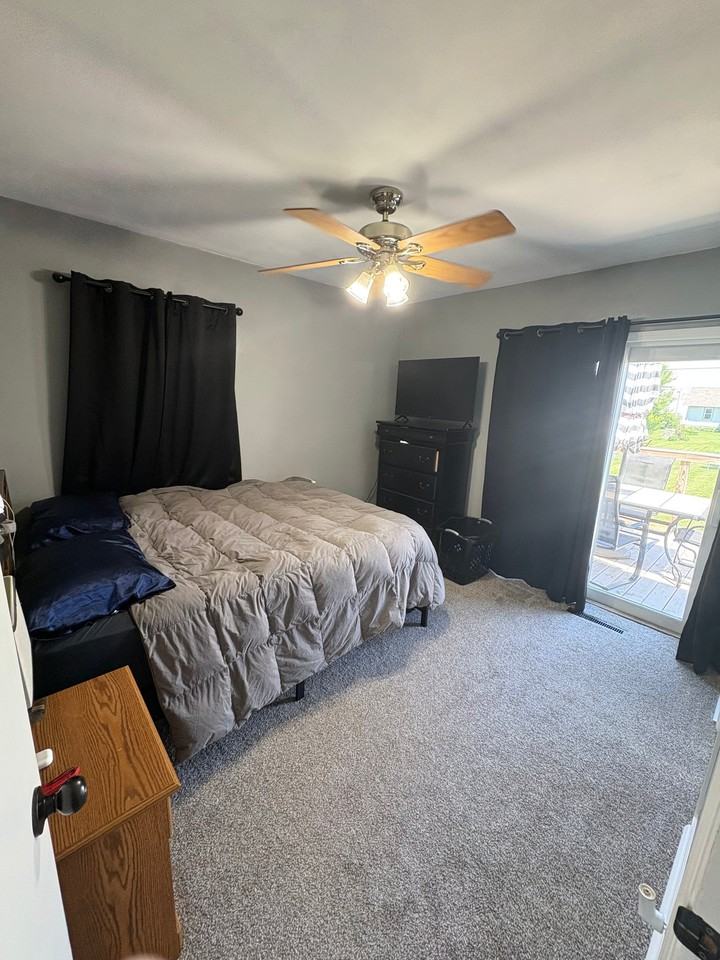 1222 Marshall Dr - Photo 6 of 10