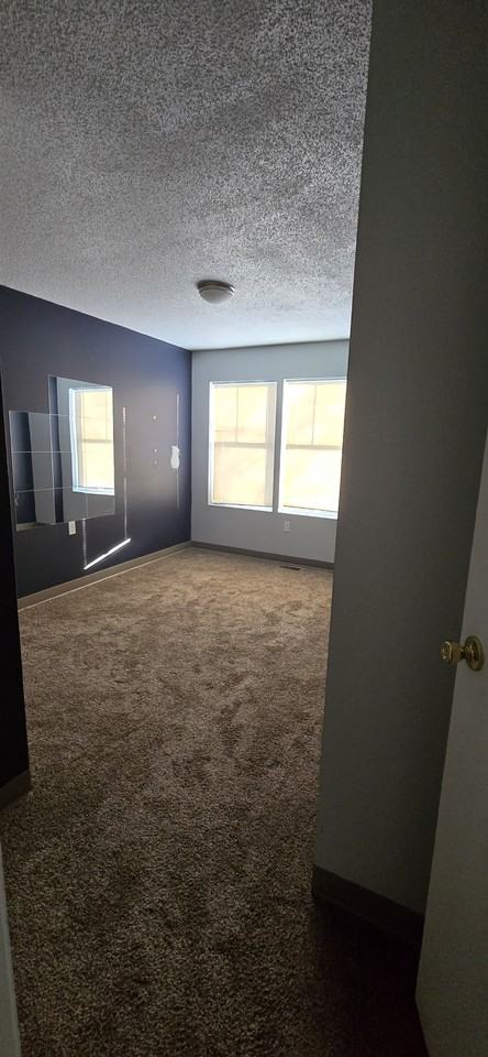 260 Frenn Ave #260 - Photo 5 of 8