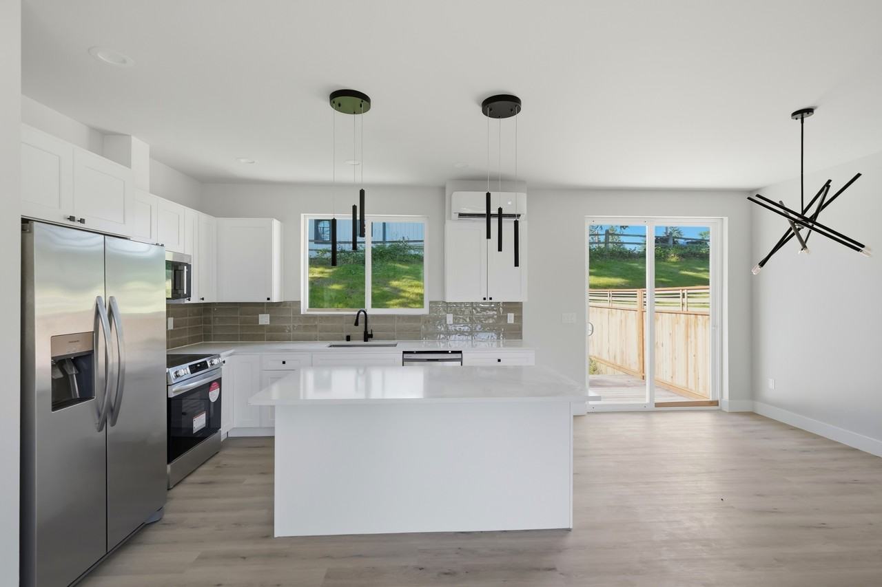 11225 4th Pl S #A - Photo 5 of 34