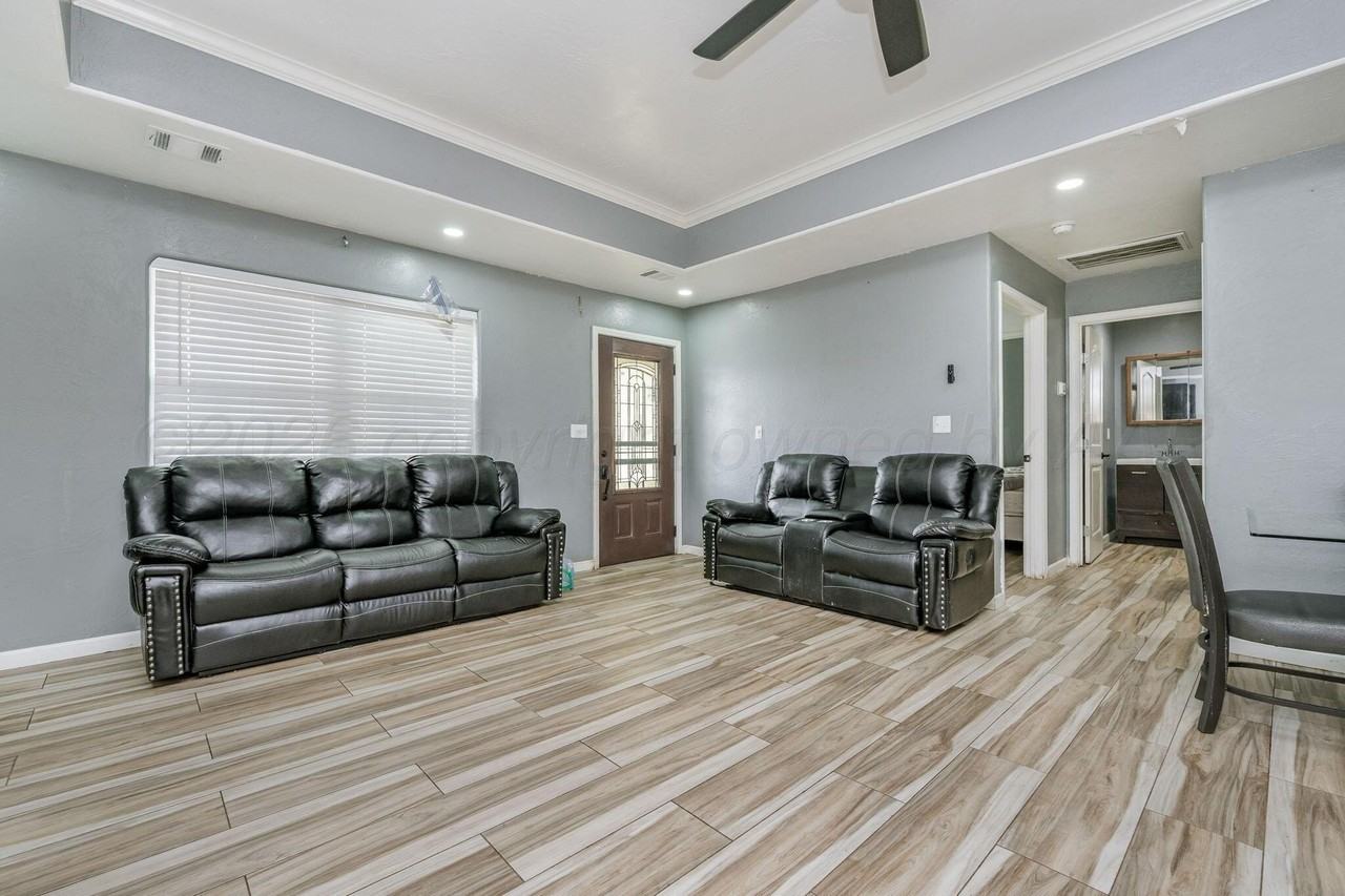 3610 Ne 24th Ave - Photo 5 of 12