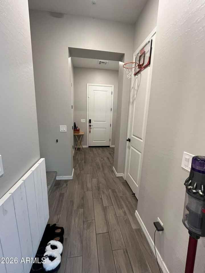 1493 E Shannon St - Photo 3 of 29