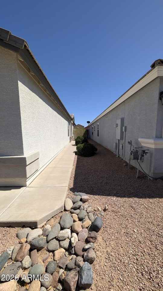 1377 E Pryor Rd - Photo 2 of 31