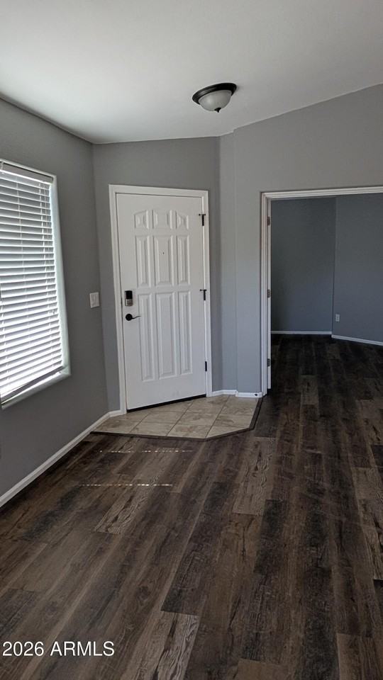 1377 E Pryor Rd - Photo 4 of 31