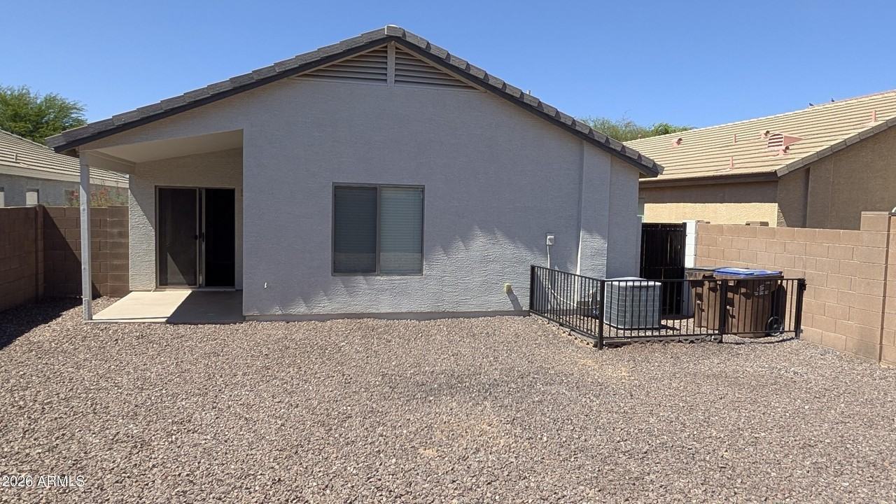 1377 E Pryor Rd - Photo 5 of 31