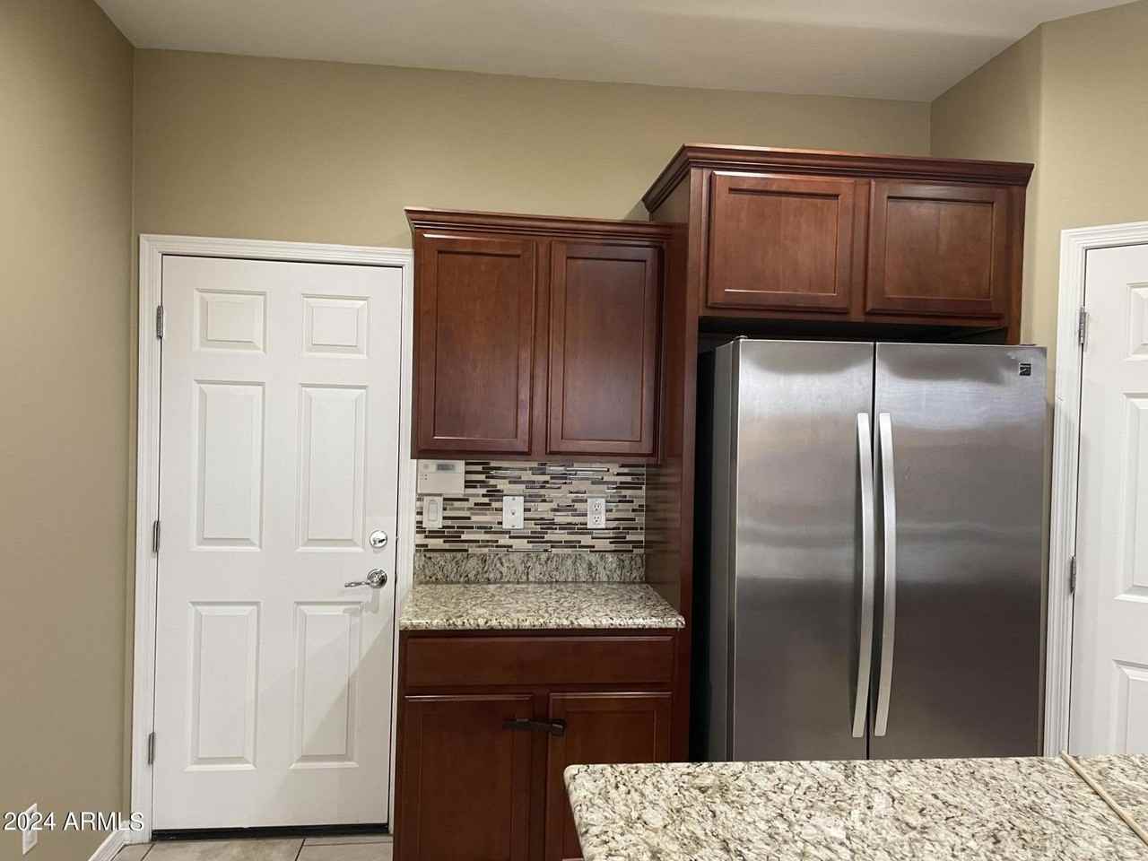 2018 W Davis Rd - Photo 6 of 34
