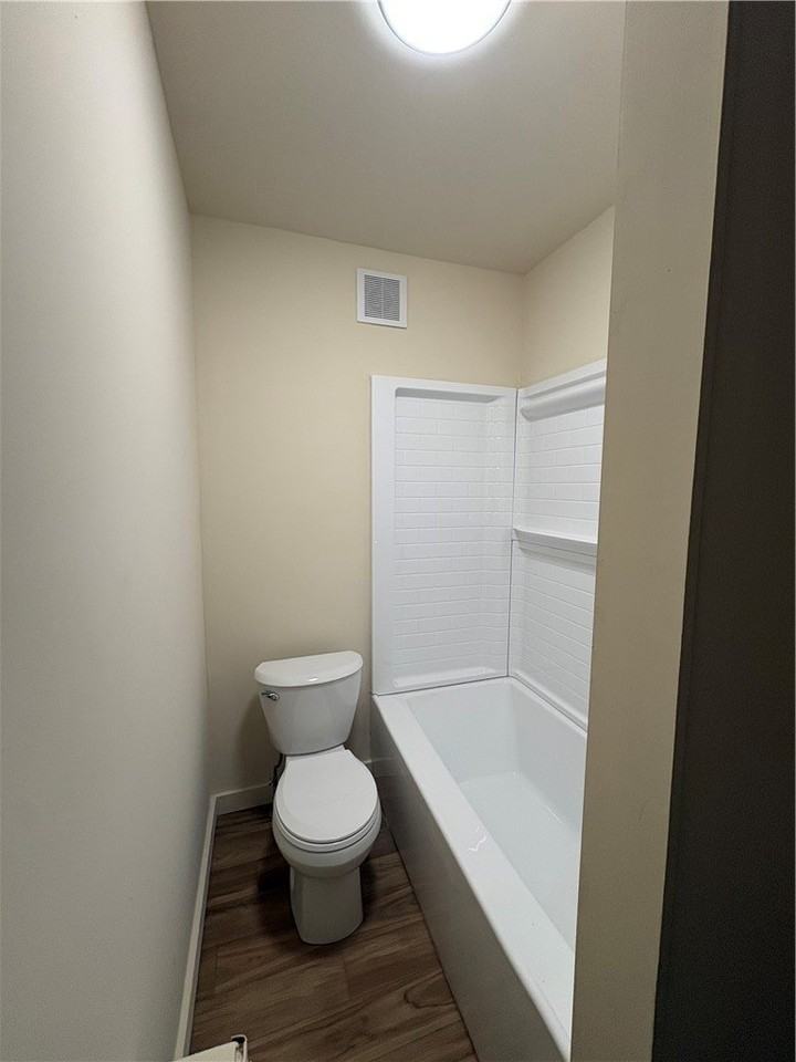 37 Grand St - Photo 7 of 9
